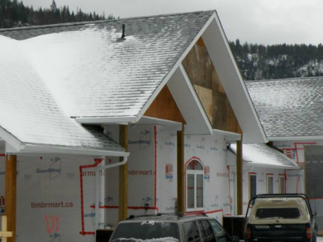 castlegar-bc-continuous-gutters