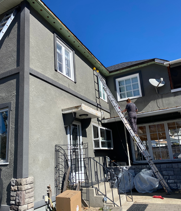 Fascia and soffit installation in Rossland